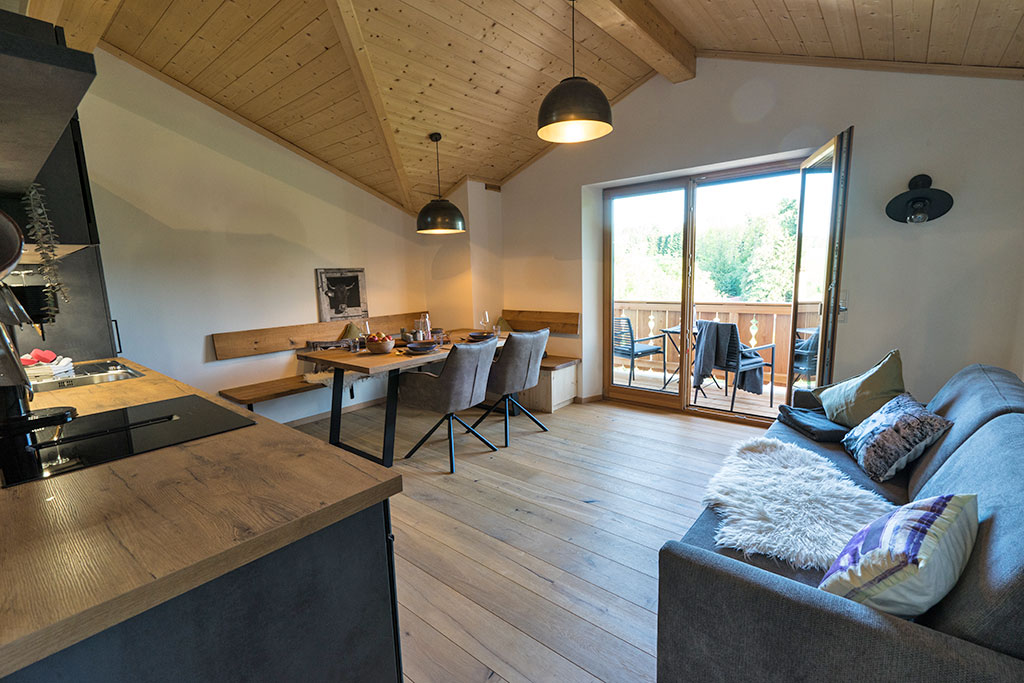 Hoicherhof-Ferienwohnung-zu-de-hehna-wohn–und-esszimmer Hoicherhof-Ferienwohnung-zu-de-hehna-wohn--und-esszimmer